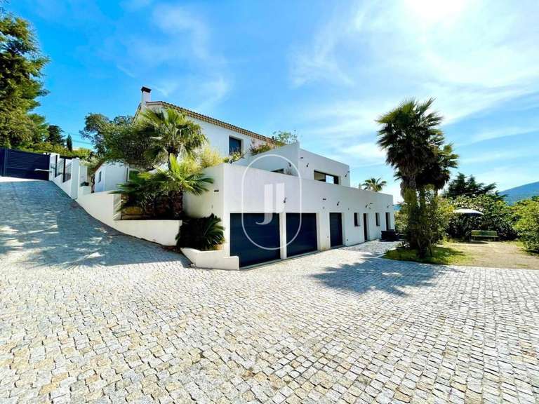 Villa Sainte-Maxime - 6 chambres - 270m²