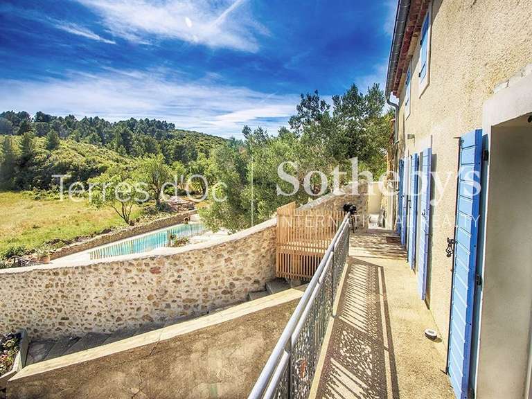 Propriété Villesèque-des-Corbières - 14 chambres - 840m²