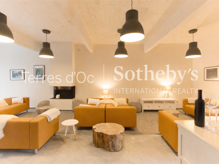 Propriété Villesèque-des-Corbières - 14 chambres - 840m²