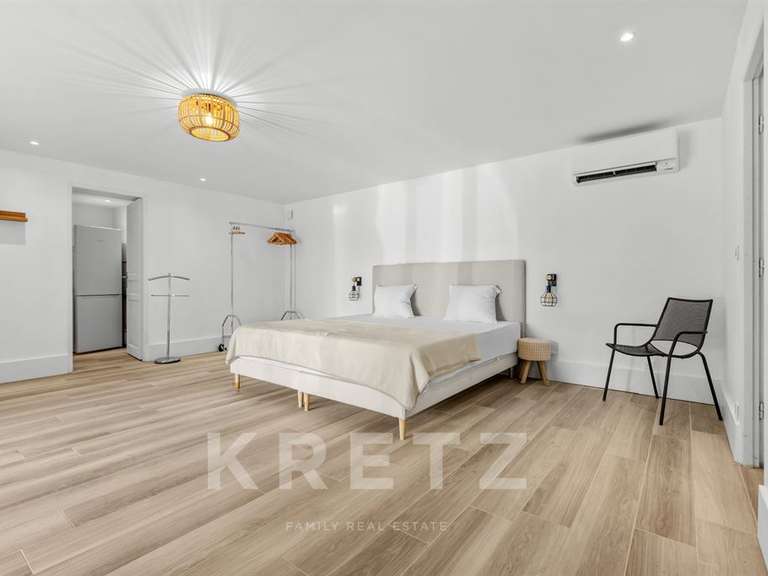 Maison Gassin - 5 chambres - 220m²