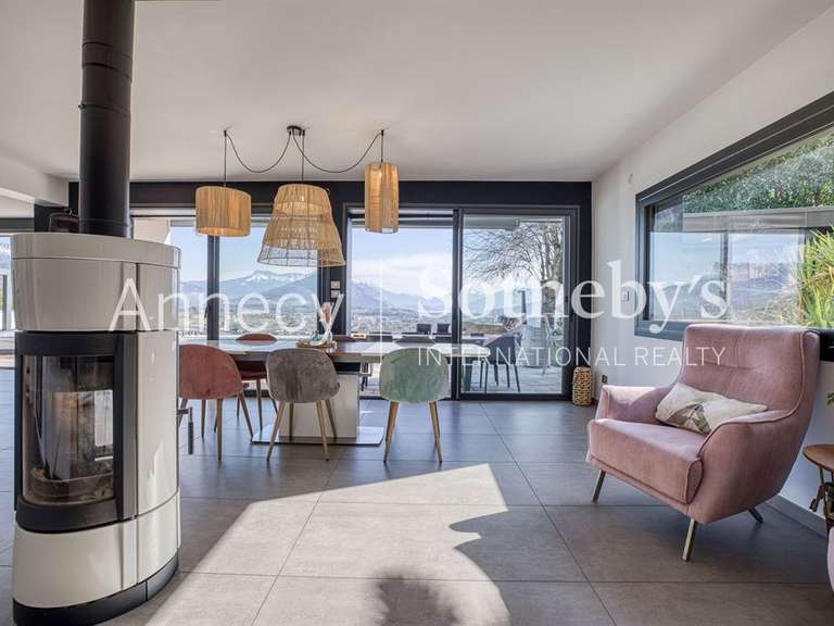 Maison Annecy - 3 chambres - 240m²