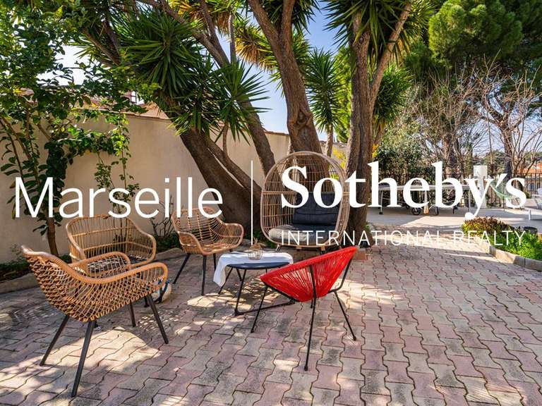 Maison Marseille 12e - 8 chambres - 342m²