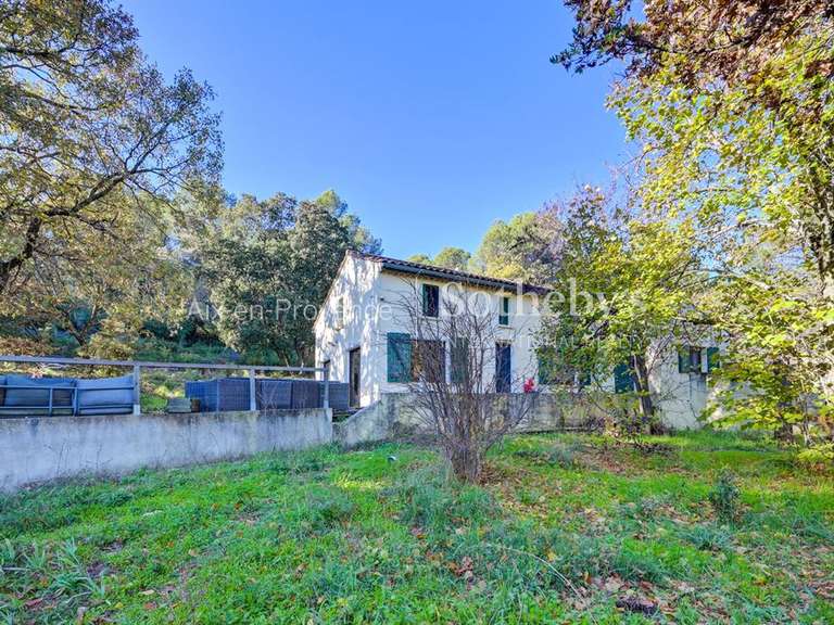 Maison Éguilles - 166m²