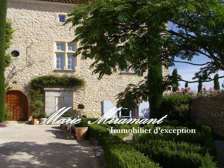 Propriété Barjac - 600m²