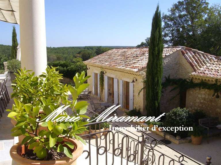 Propriété Barjac - 600m²
