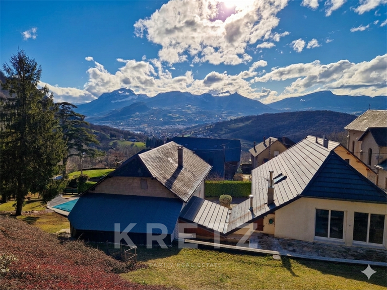 Maison Verel-Pragondran - 5 chambres - 240m²