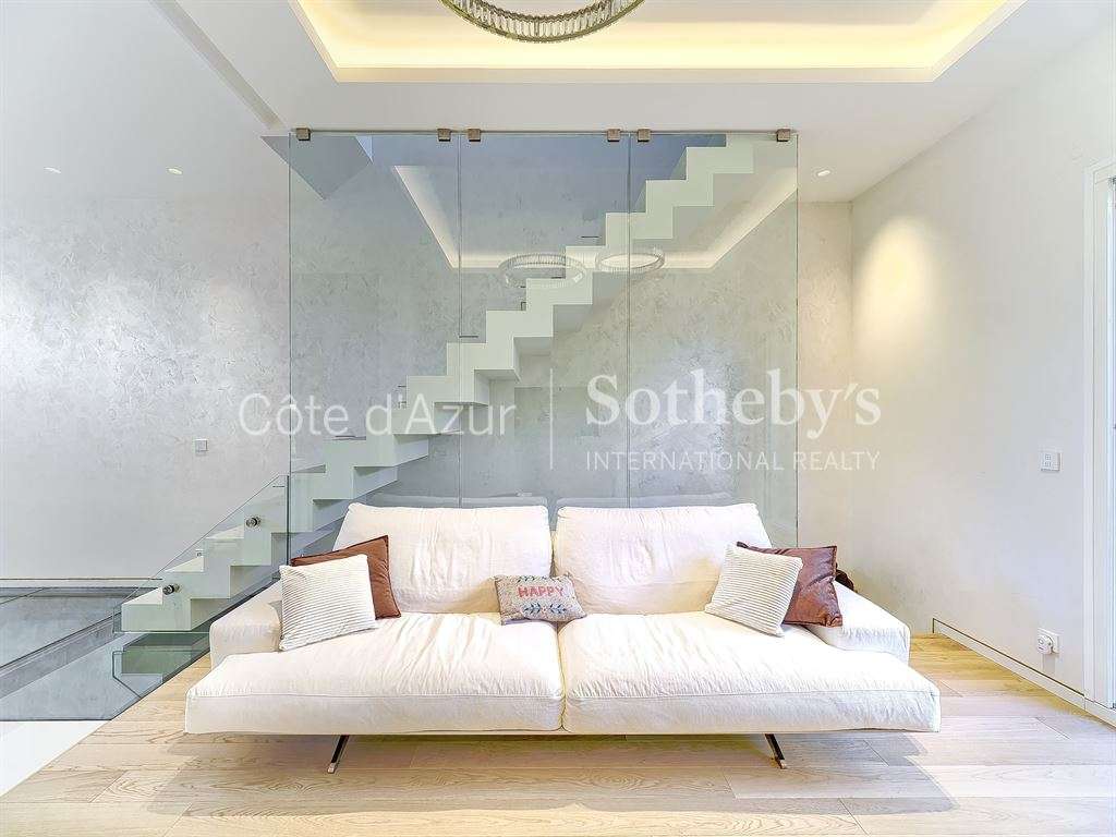 House Saint-Jean-Cap-Ferrat