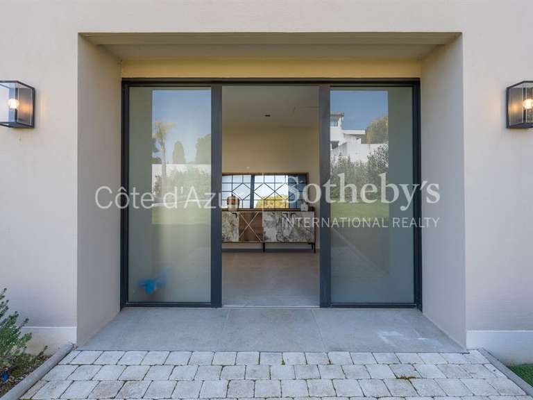 Maison Mouans-Sartoux - 4 chambres - 280m²