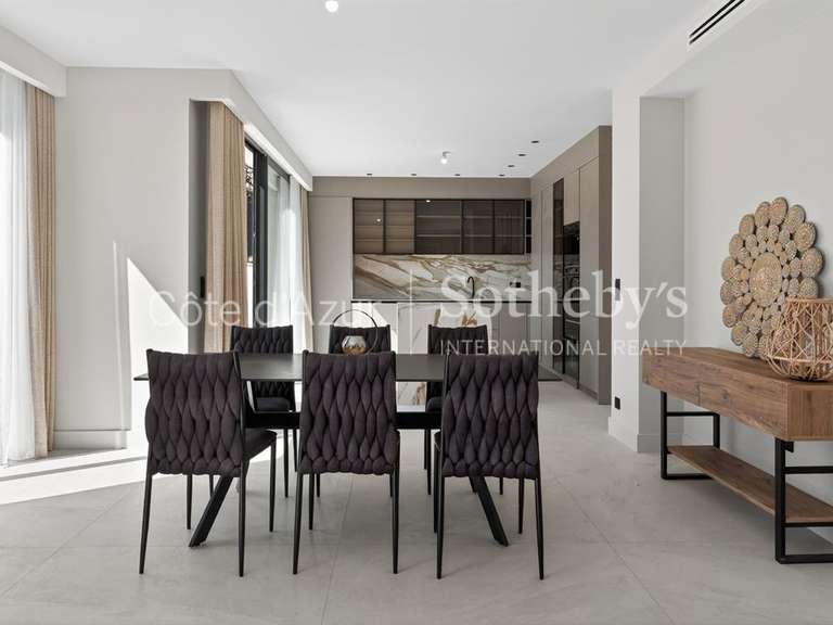 Maison Mouans-Sartoux - 4 chambres - 280m²