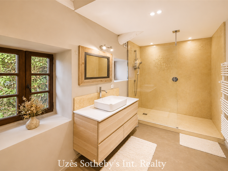 Maison Uzès - 8 chambres - 380m²