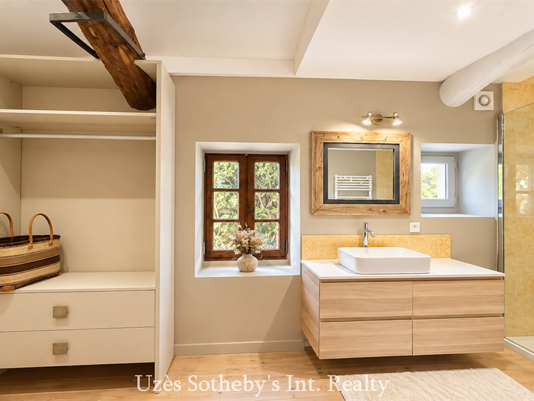 Maison Uzès - 8 chambres - 380m²