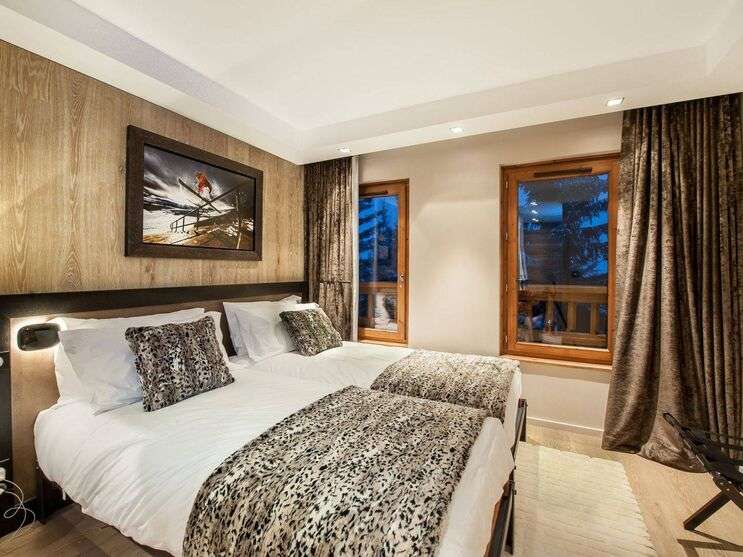 Chalet Courchevel - 5 bedrooms - 352m²