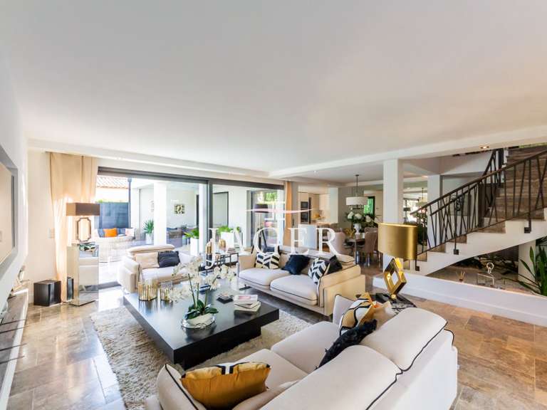 Villa Sainte-Maxime - 3 bedrooms - 180m²