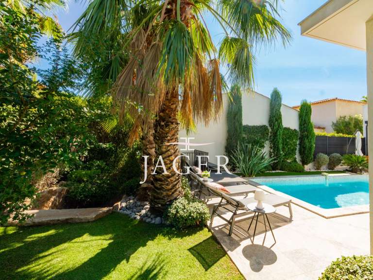 Villa Sainte-Maxime - 3 bedrooms - 180m²