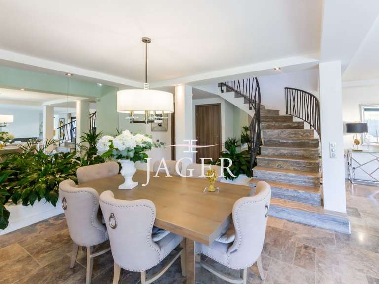 Villa Sainte-Maxime - 3 bedrooms - 180m²