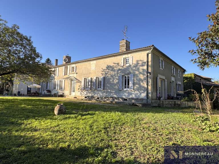 Maison Baignes-Sainte-Radegonde - 11 chambres