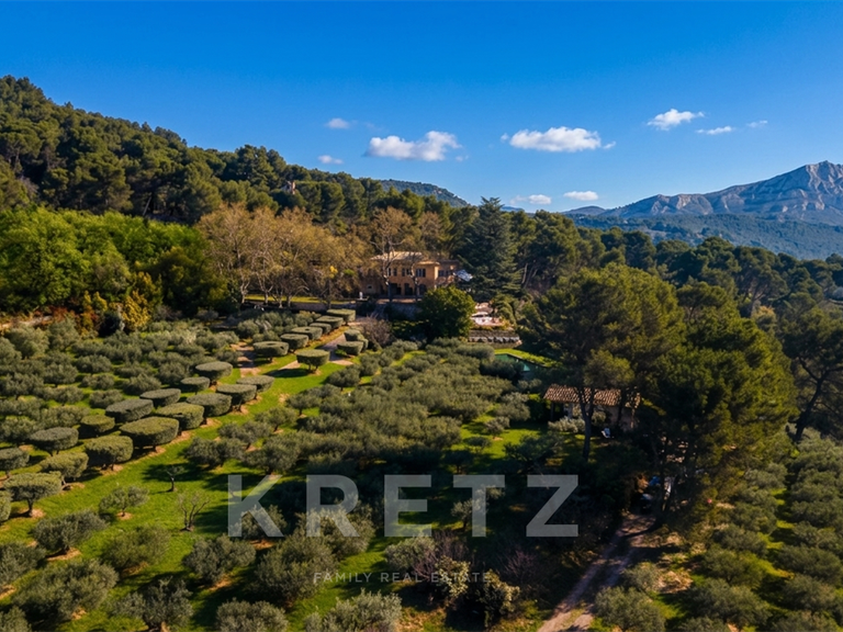 Maison Aix-en-Provence - 5 chambres - 420m²