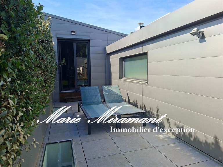 Maison Villeneuve-lès-Avignon - 5 chambres - 320m²