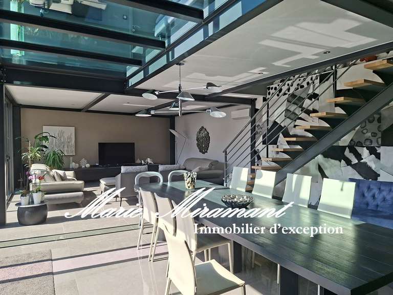 Maison Villeneuve-lès-Avignon - 5 chambres - 320m²
