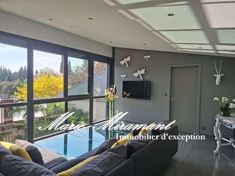 Maison Villeneuve-lès-Avignon - 5 chambres - 320m²