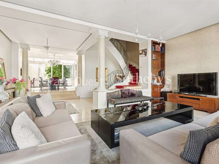 Maison Neuilly-sur-Seine - 7 chambres - 425m²