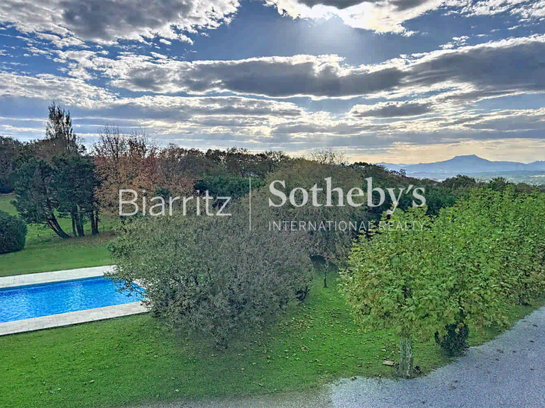 Maison Bayonne - 7 chambres - 467m²