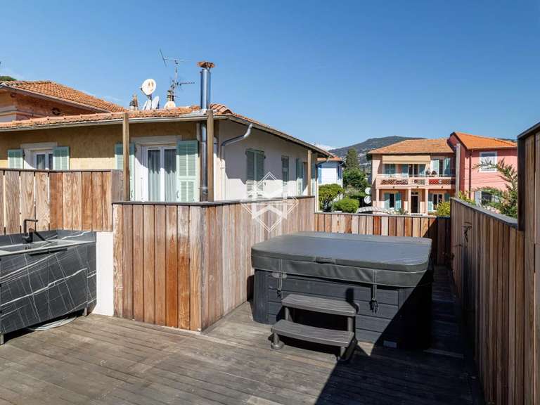Maison Saint-Jean-Cap-Ferrat - 4 chambres - 136m²