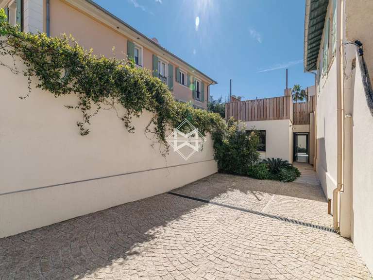 Maison Saint-Jean-Cap-Ferrat - 4 chambres - 136m²