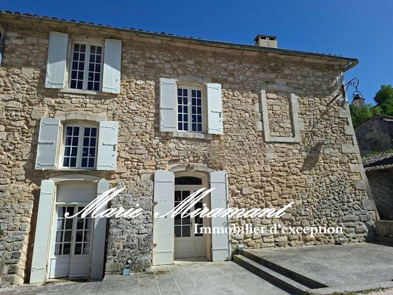 Maison Ménerbes - 6 chambres - 305m²