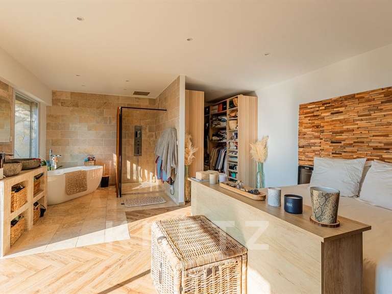 Maison avec Vue sur mer Le golfe-juan - 5 chambres - 250m²