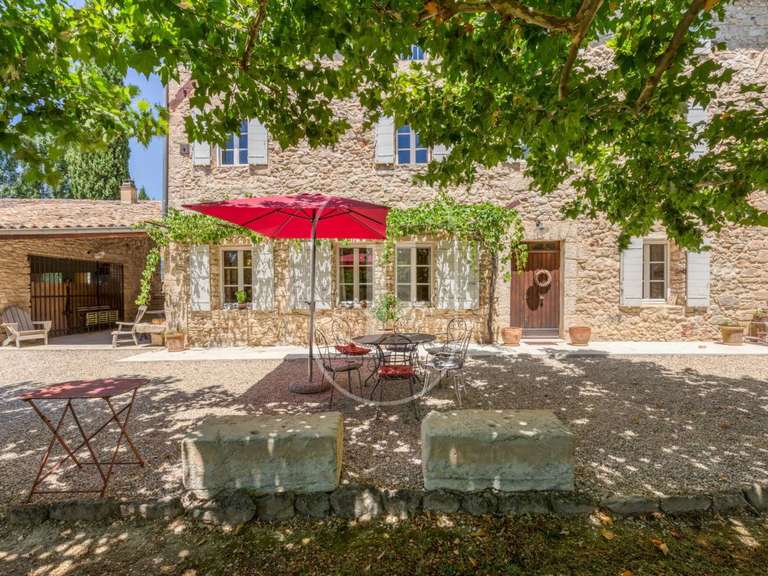 Maison Roussillon - 7 chambres - 270m²