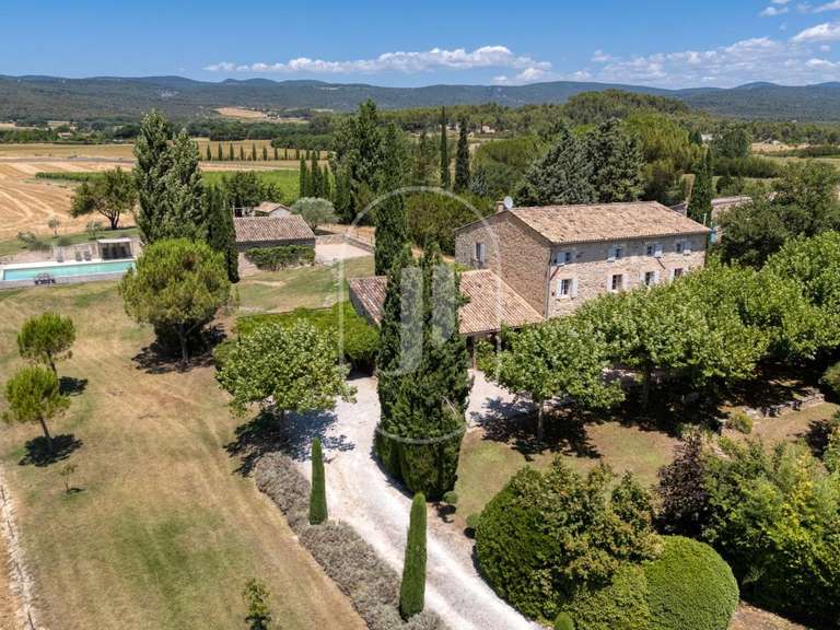 Maison Roussillon - 7 chambres - 270m²
