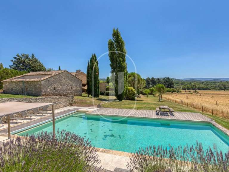 Maison Roussillon - 7 chambres - 270m²