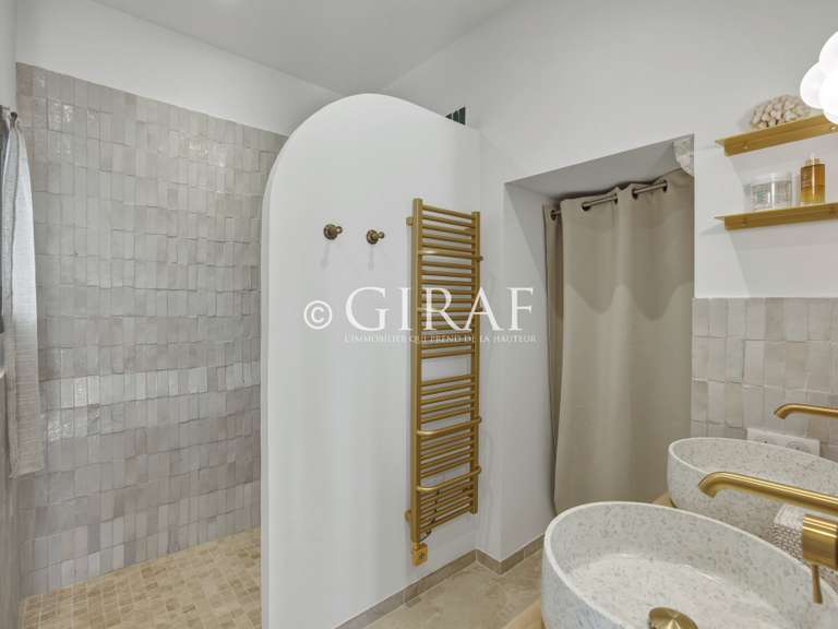 Villa La Colle-sur-Loup - 5 chambres - 190m²