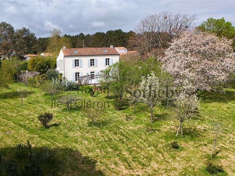 Maison Arvert - 4 chambres - 217m²