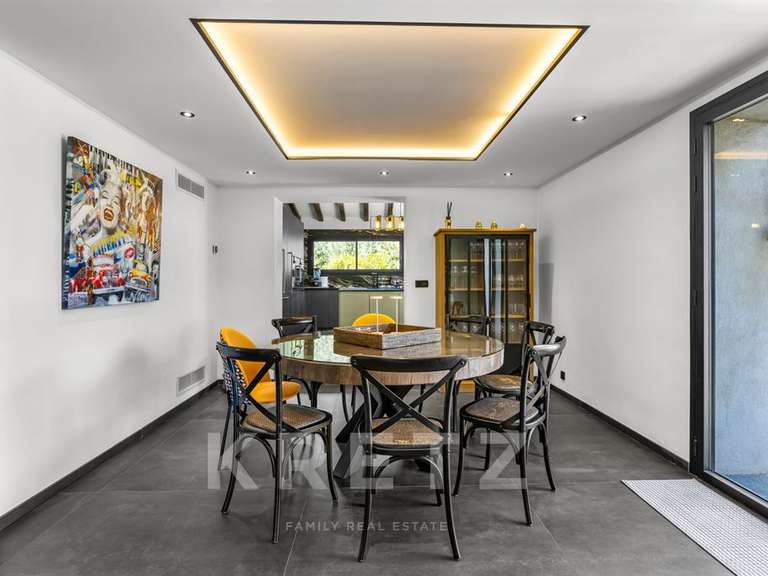 Maison Grimaud - 5 chambres - 215m²