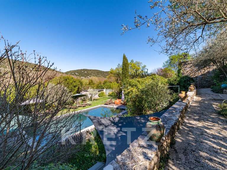 Propriété Uzès - 7 chambres - 360m²