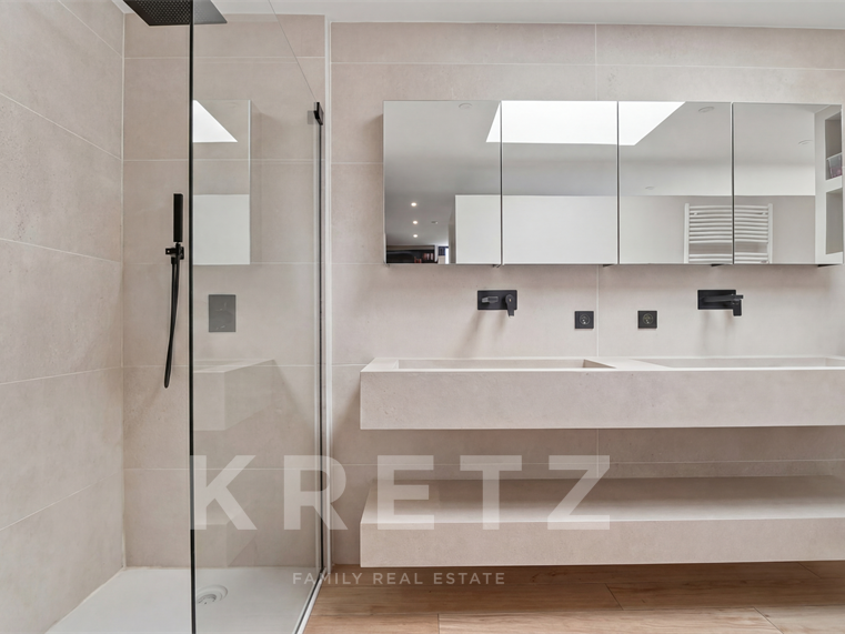 Maison Nîmes - 4 chambres - 191m²