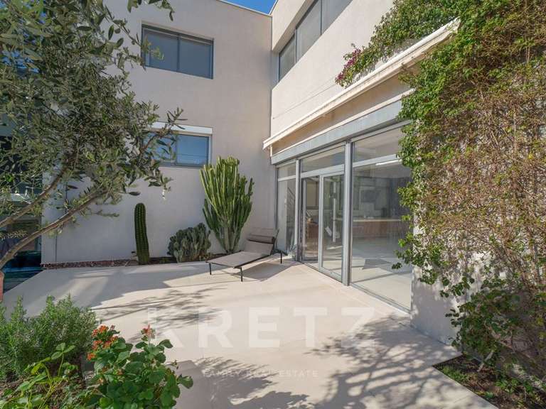 Maison Nîmes - 4 chambres - 191m²