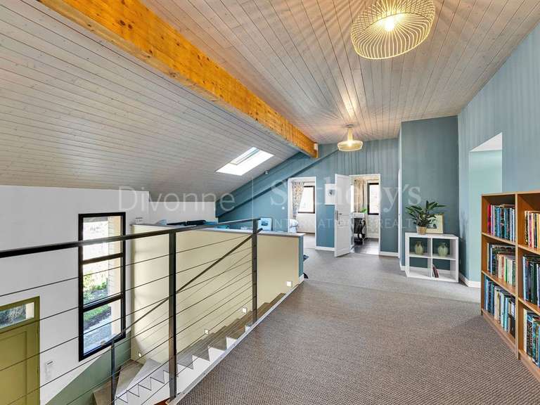 Maison Divonne-les-Bains - 5 chambres - 424m²