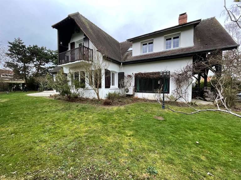 House Saint-Étienne-du-Rouvray - 6 bedrooms - 293m²