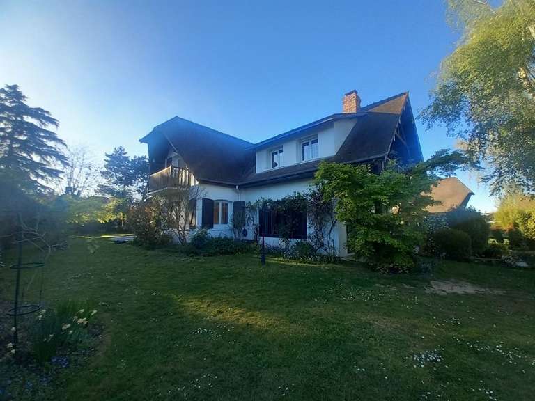 House Saint-Étienne-du-Rouvray - 6 bedrooms - 293m²