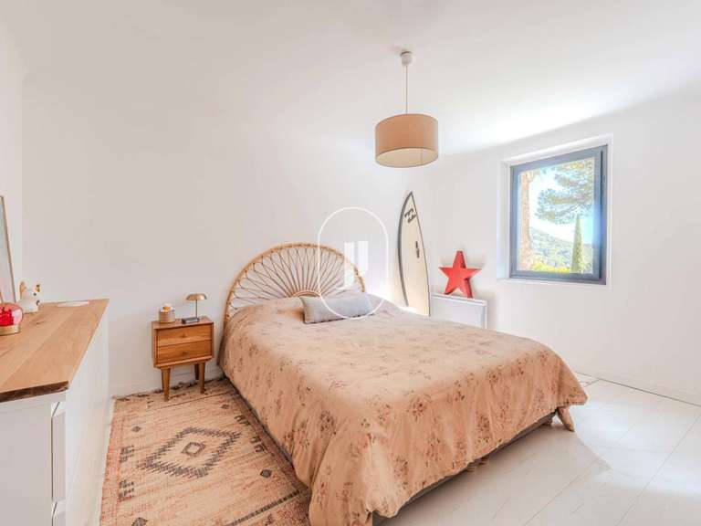 Maison Ventabren - 4 chambres - 162m²