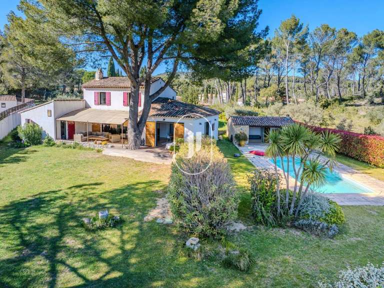 Maison Ventabren - 4 chambres - 162m²
