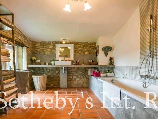 Maison Uzès - 4 chambres - 222m²