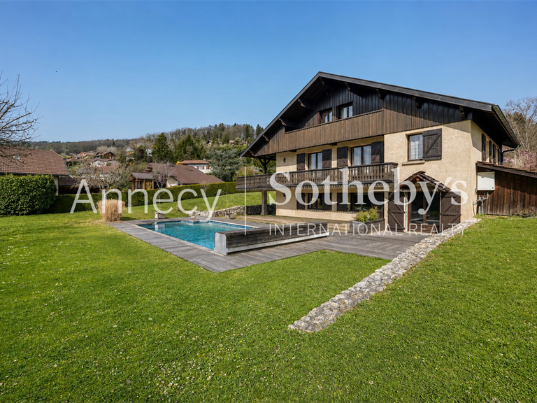 Maison Pringy - 5 chambres - 226m²