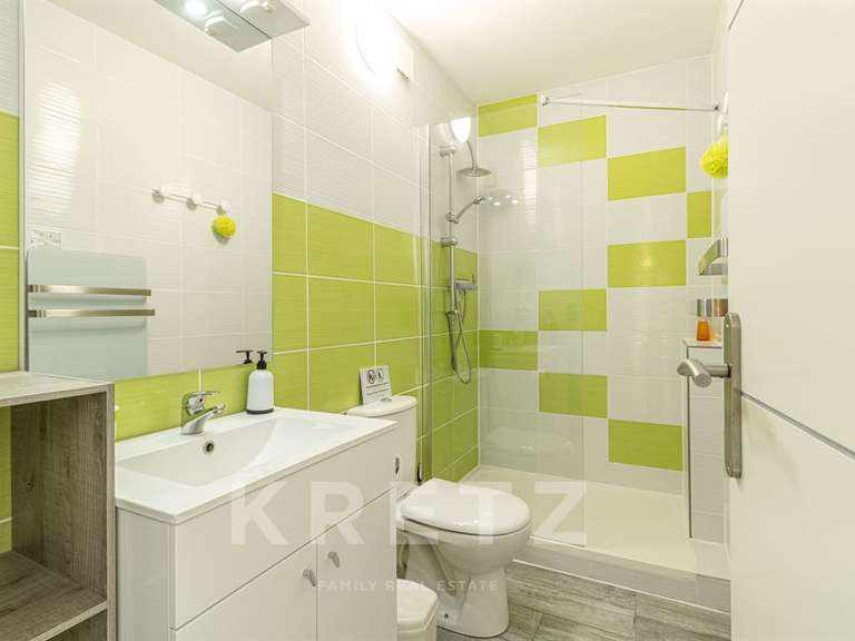 Maison Vaison-la-Romaine - 4 chambres - 200m²