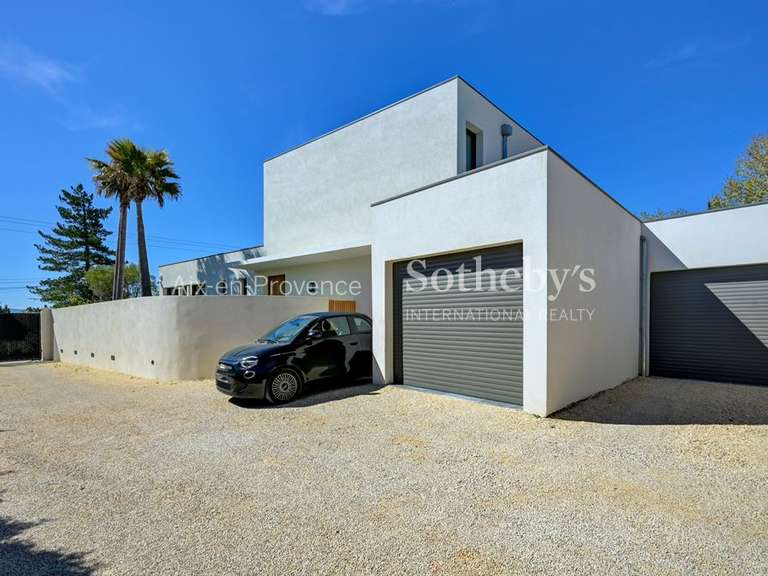 Maison Aix-en-Provence - 5 chambres - 240m²