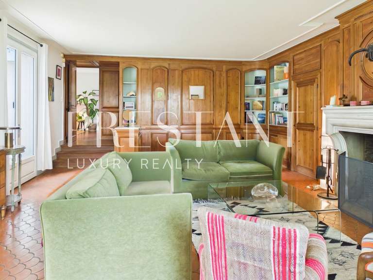House Bayonne - 5 bedrooms - 460m²