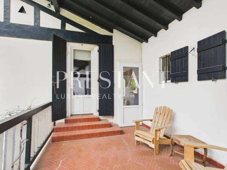 House Bayonne - 5 bedrooms - 460m²